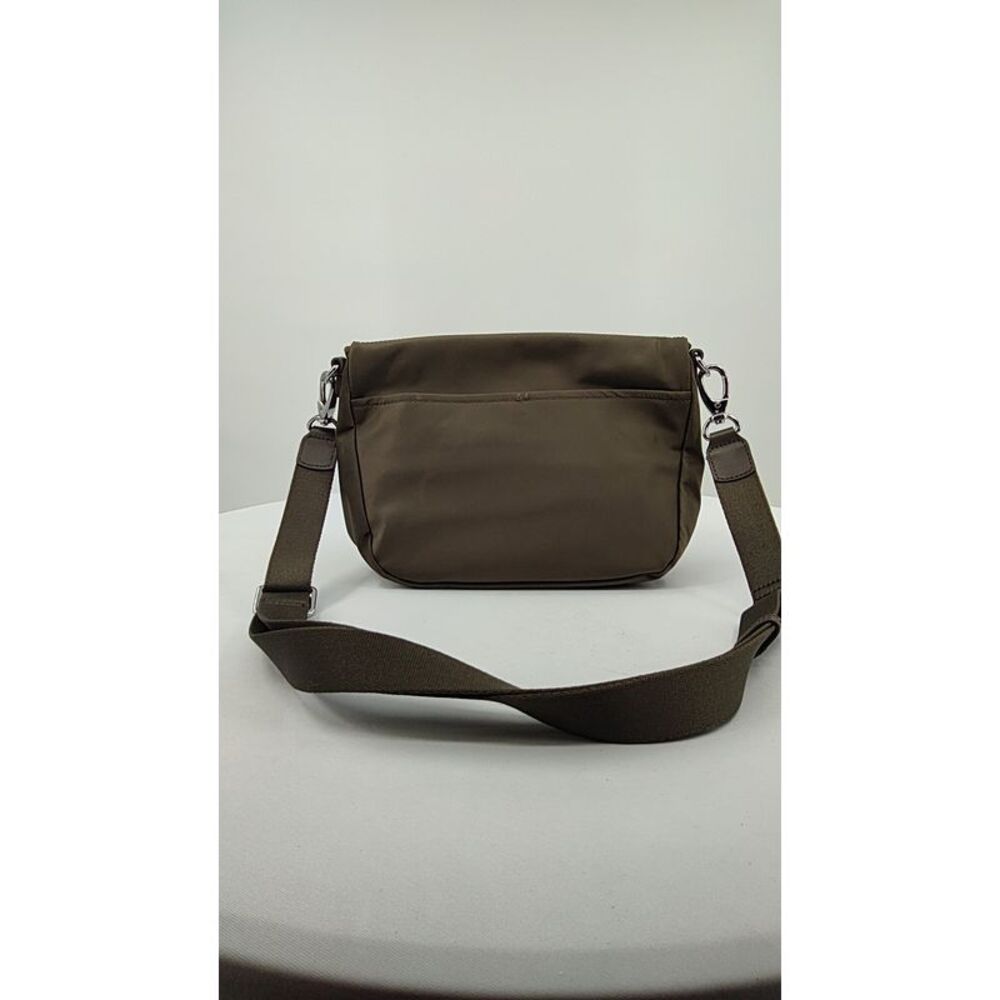 Quince Revive Nylon Foldover Crossbody – Gray | Lightweight Travel Bag